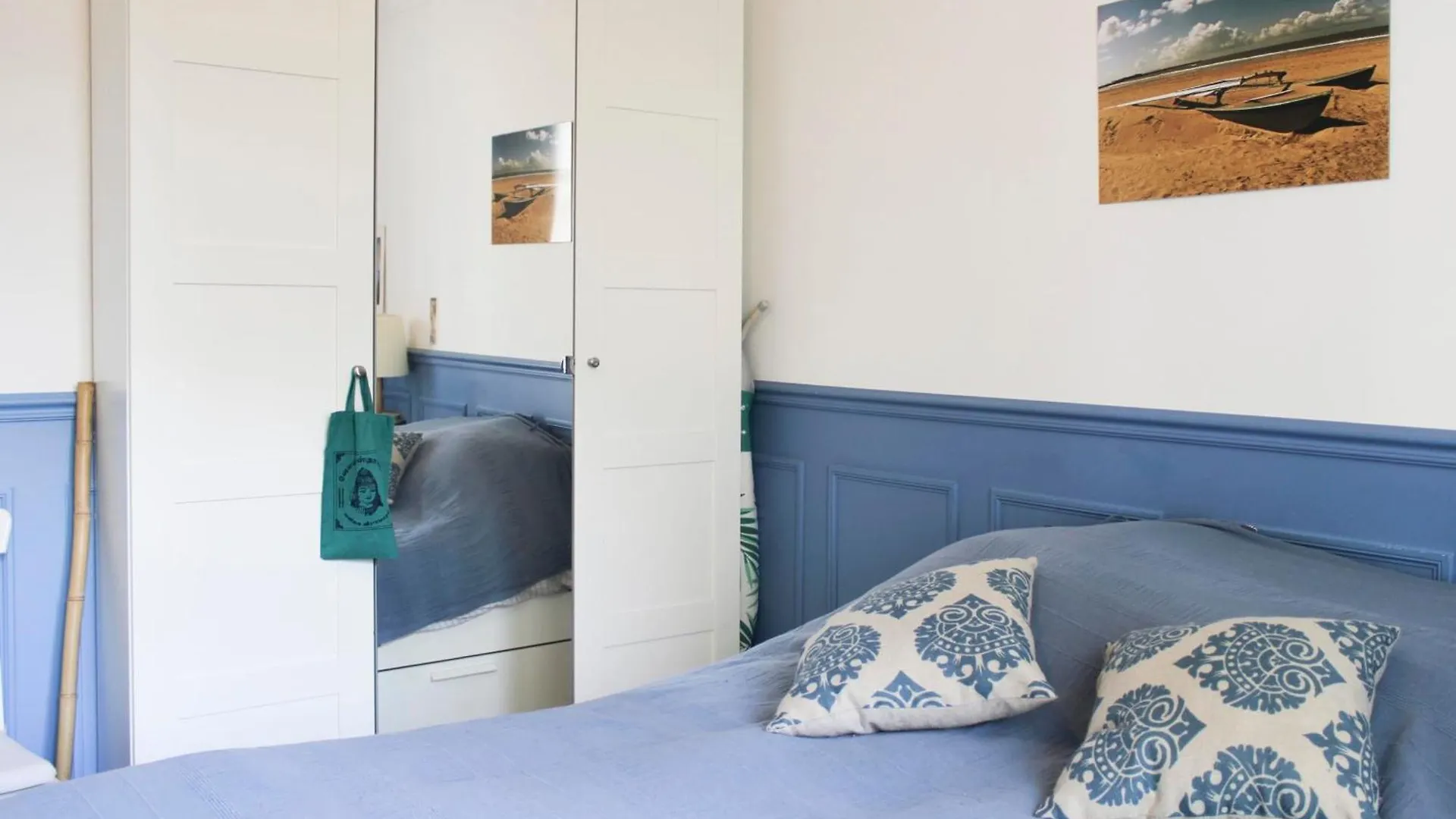 Spacious Family Nest Facing Square Des Epinette Paris 0*,