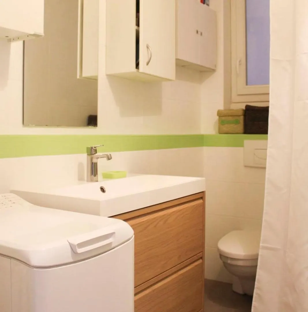 Spacious Family Nest Facing Square Des Epinette Paris France